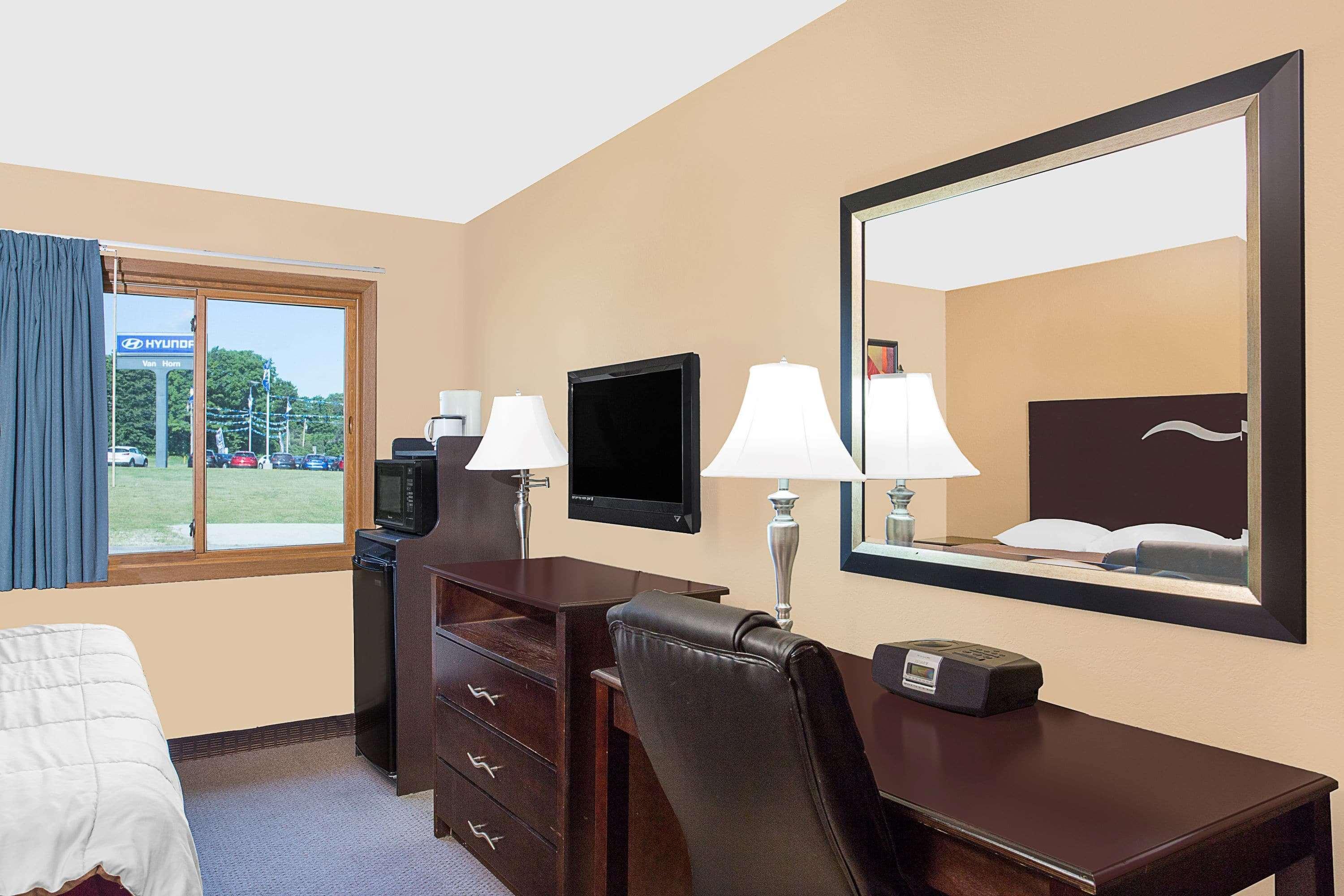 Super 8 By Wyndham Sheboygan Wi Motel Eksteriør bilde